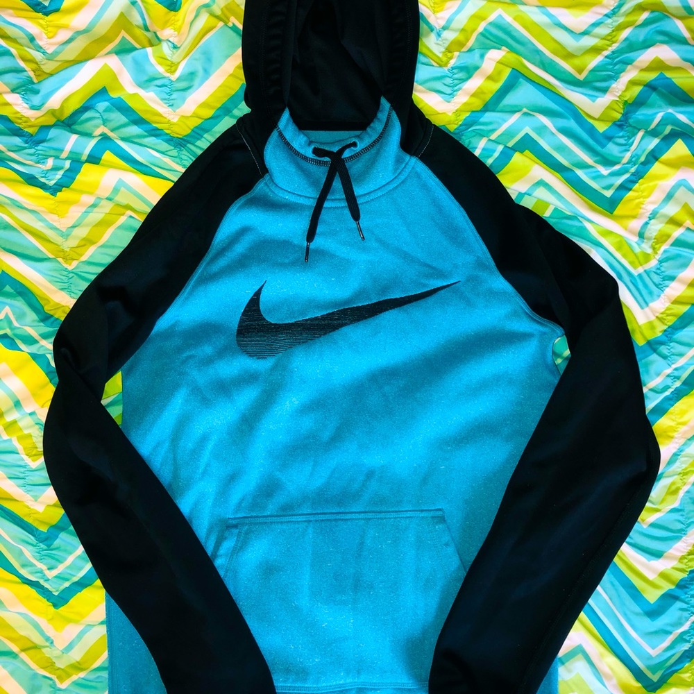 Nike Therma Fit